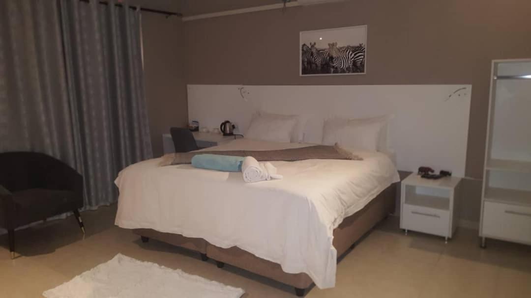 Legends Executive Lodge Choma Exterior foto
