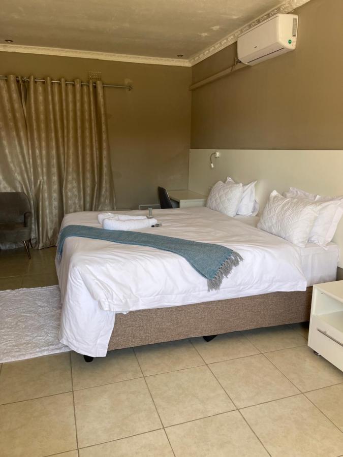Legends Executive Lodge Choma Exterior foto